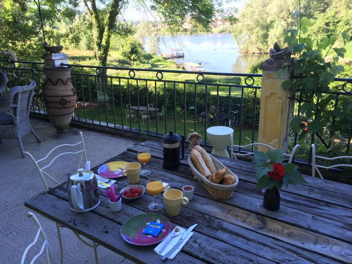 En Bord De Seine Acomodação com café da manhã Vétheuil Exterior foto